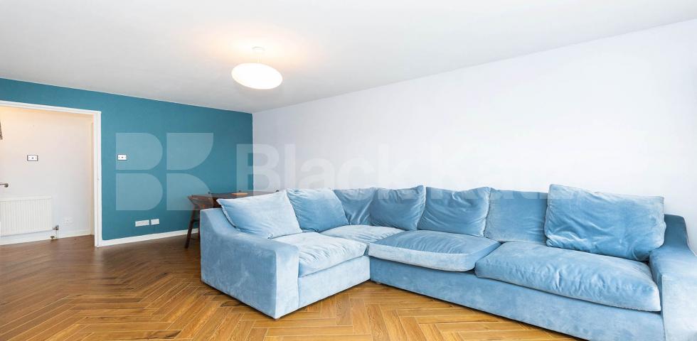 			STUNNING SPACIOUS ONE BED!, 1 Bedroom, 1 bath, 1 reception Apartment			 Warltersville Road, Archway / Crouch Hill